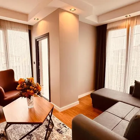 Golden Airport - Apart Otel *