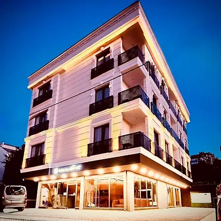 Aparthotel Golden Airport -