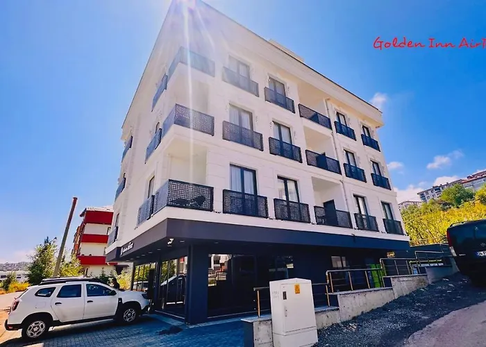 Hotel apartamentowy Golden Airport - 4*